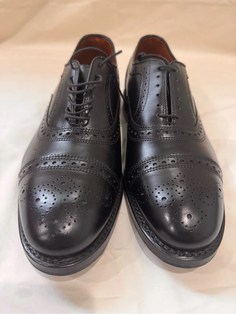 Brooks Brothers Medallion Cap-Toe Oxford dress shoes US9 black